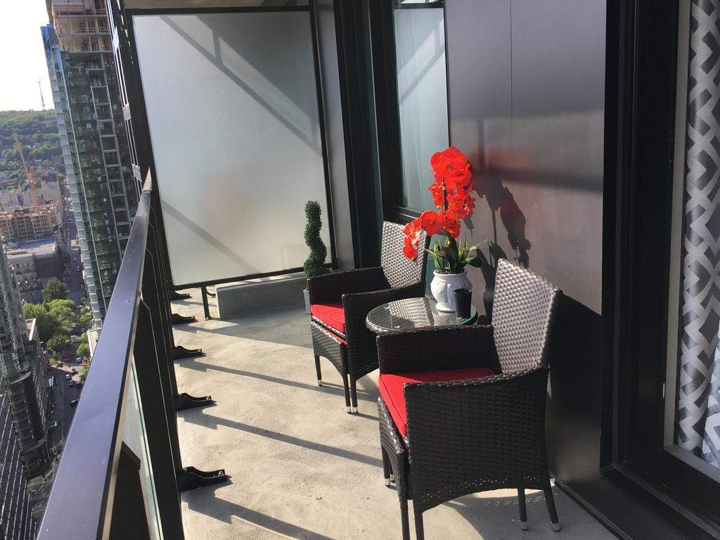 Luxury Home In Downtown Montreal Bagian luar foto